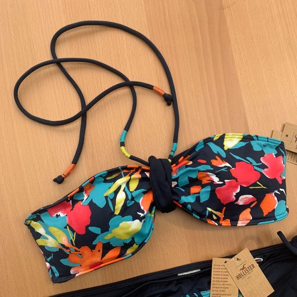 hollister matching floral navy bikini set - Picture 2 of 15